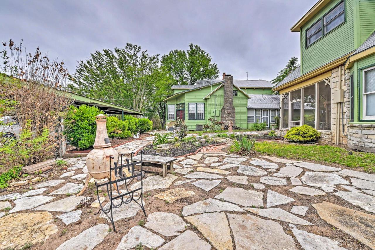 The Lilly House Historic Glen Rose Home With Porch! Exterior photo